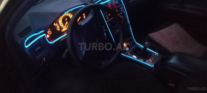 Mercedes E 280 1996, 500,000 km - 2.8 l - Qusar