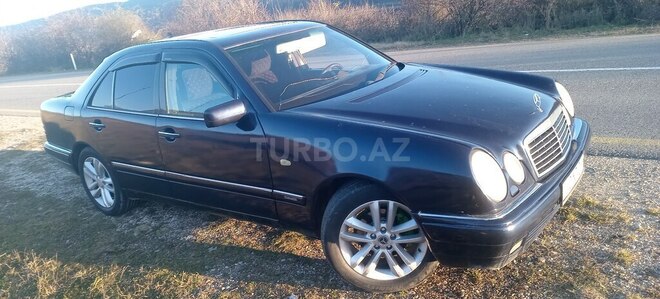 Mercedes E 280 1996, 500,000 km - 2.8 l - Qusar
