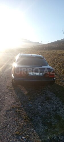 Mercedes E 280 1996, 500,000 km - 2.8 l - Qusar