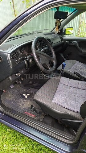 Volkswagen Vento 1994, 100,000 km - 1.9 л - Balakən