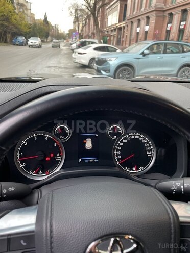 Toyota Land Cruiser 2021, 61,000 km - 4.6 l - Bakı
