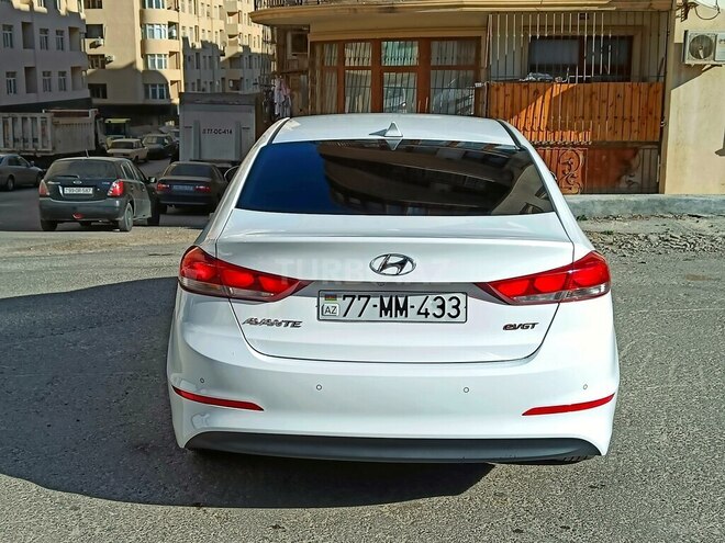 Hyundai Elantra 2016, 184,113 km - 1.6 l - Bakı