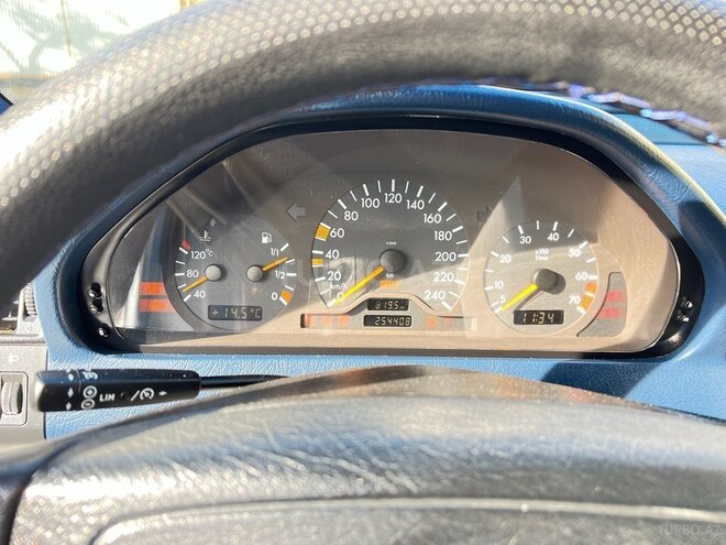 Mercedes C 200 1998, 254,450 km - 2.0 l - Bakı