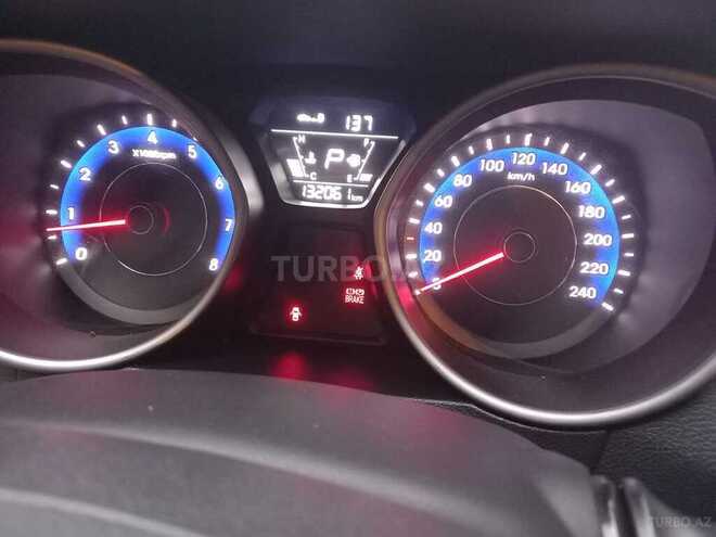 Hyundai Elantra 2015, 132,000 km - 1.6 l - Bakı
