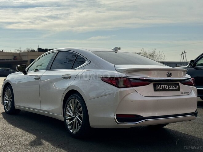 Lexus ES 300h 2021, 31,000 km - 2.5 л - Bakı