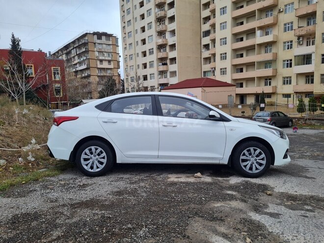 Hyundai Accent 2018, 82,889 km - 1.4 l - Bakı