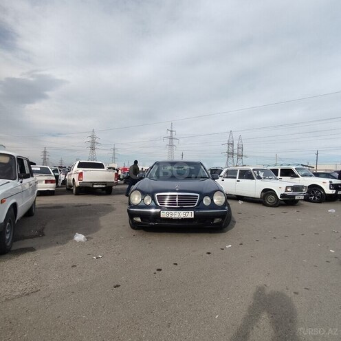Mercedes E 270 1999, 421,172 km - 2.7 л - Bakı