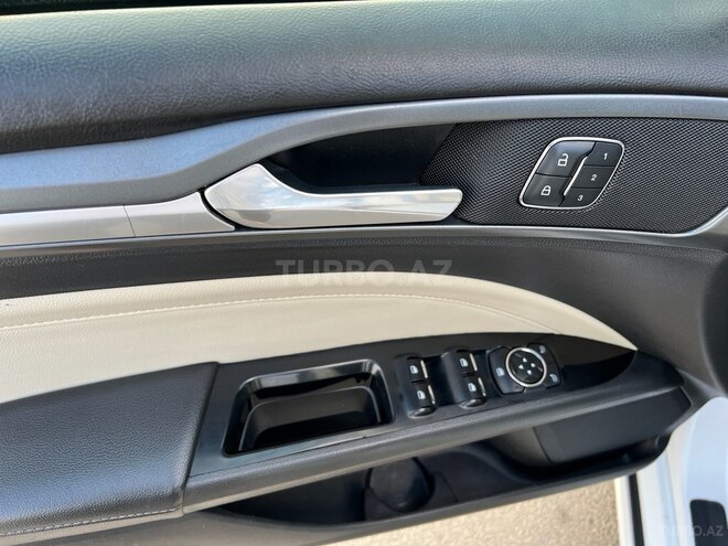 Ford Fusion 2015, 230,000 km - 2.0 l - Bakı