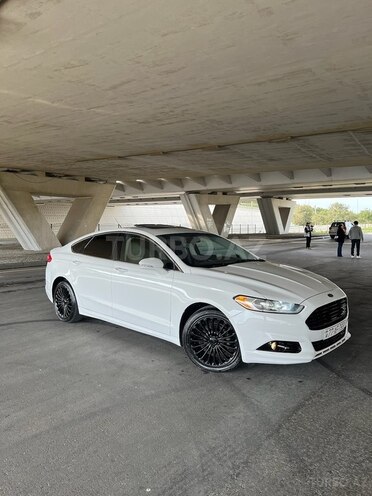 Ford Fusion 2015, 230,000 km - 2.0 l - Bakı