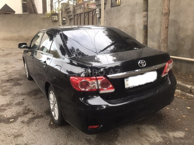 Toyota Corolla 2013, 196,000 km - 1.6 l - Bakı