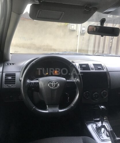 Toyota Corolla 2013, 196,000 km - 1.6 l - Bakı