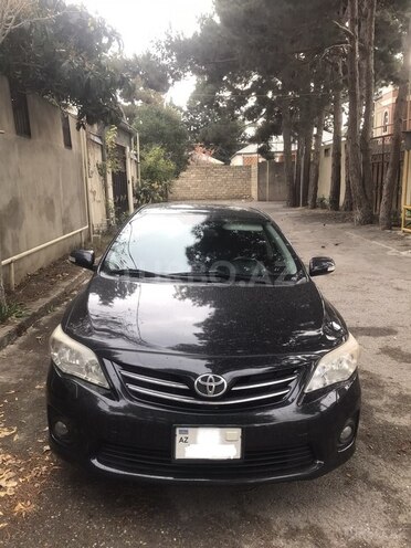 Toyota Corolla 2013, 196,000 km - 1.6 l - Bakı