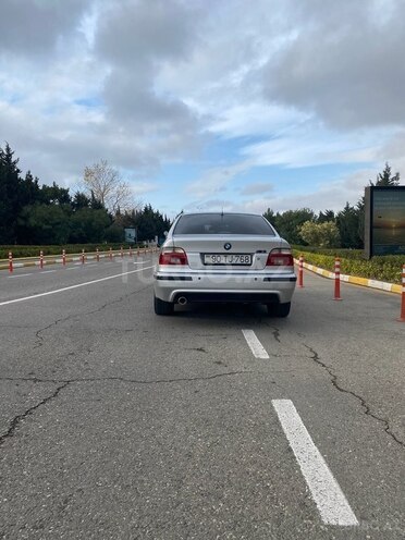 BMW 528 2000, 320,000 km - 2.8 л - Bakı