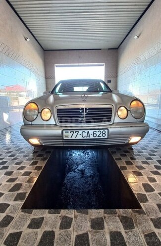 Mercedes E 220 2006, 356,500 km - 2.0 л - Bakı