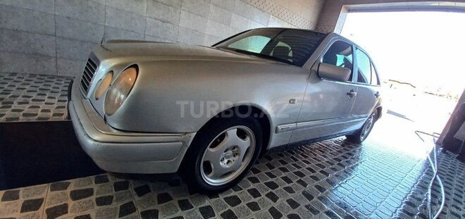 Mercedes E 220 2006, 356,500 km - 2.0 л - Bakı