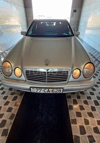 Mercedes E 220 2006, 356,500 km - 2.0 л - Bakı