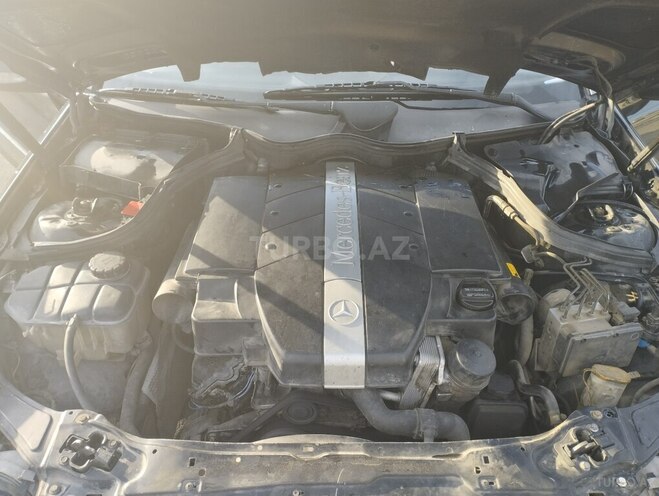 Mercedes C 240 2001, 260,000 km - 2.4 л - Bakı