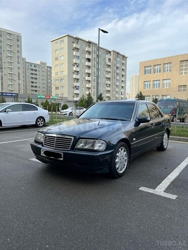 Mercedes C 200 2000, 254,000 km - 2.0 l - Bakı