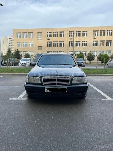Mercedes C 200 2000, 254,000 km - 2.0 l - Bakı