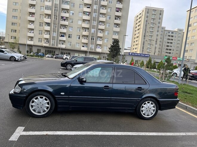 Mercedes C 200 2000, 254,000 km - 2.0 l - Bakı