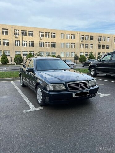 Mercedes C 200 2000, 254,000 km - 2.0 l - Bakı