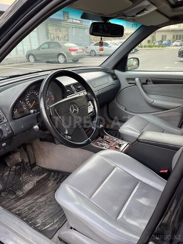 Mercedes C 200 2000, 254,000 km - 2.0 l - Bakı