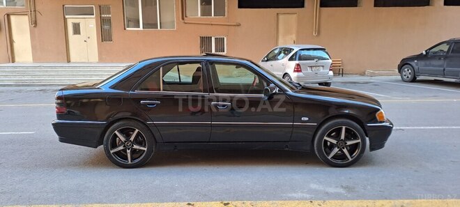 Mercedes C 230 1999, 190,000 km - 2.3 l - Bakı