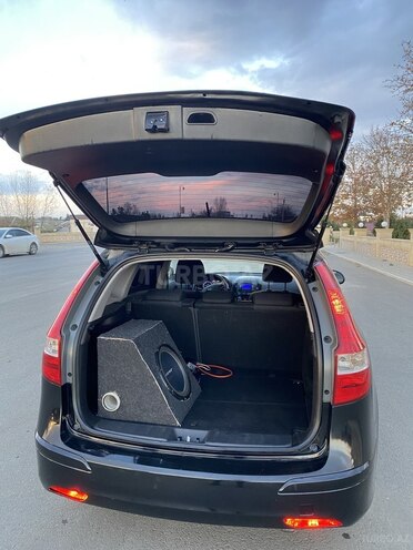 Hyundai i30 2011, 206,999 km - 1.6 л - Qazax