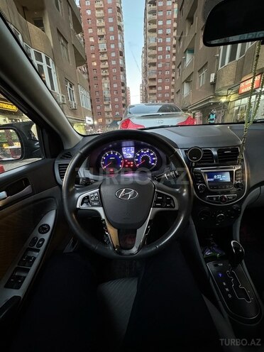 Hyundai Accent 2016, 225,308 km - 1.6 l - Bakı