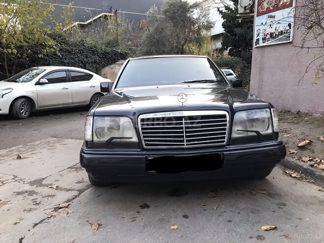 Mercedes E 200 1994, 352,441 km - 2.0 l - Bakı