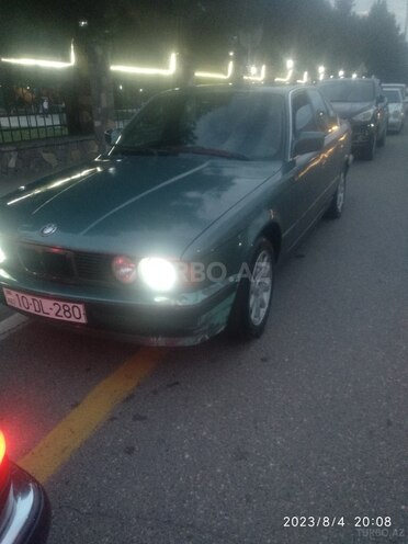 BMW 520 1989, 280,647 km - 2.0 л - Qusar