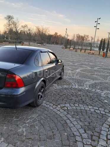 Opel Vectra 2001, 325,369 km - 2.2 л - Bakı