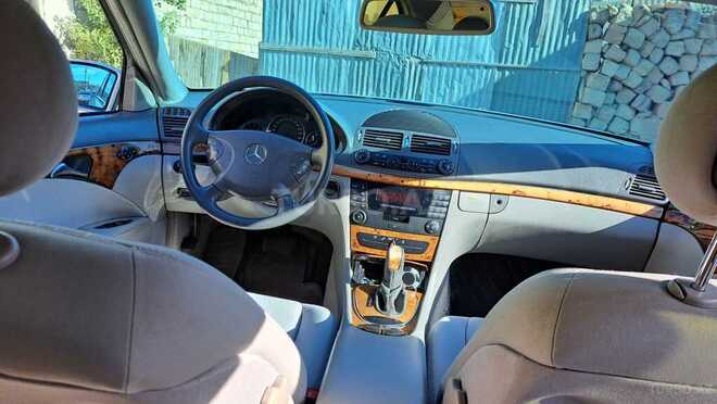 Mercedes E 240 2002, 337,363 km - 2.6 l - Bakı