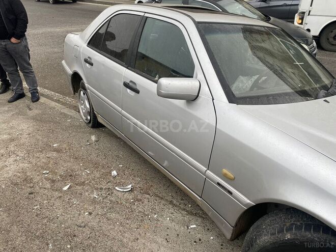Mercedes C 180 1999, 400,000 km - 1.8 л - Bakı