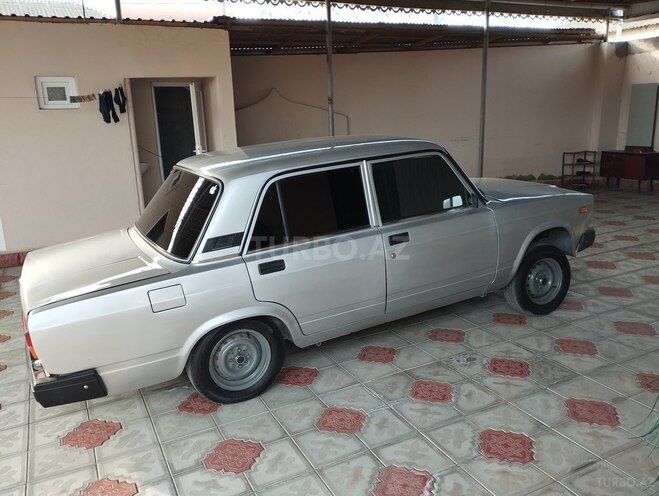 LADA (VAZ) 2107 2011, 48,000 km - 1.6 l - Naftalan