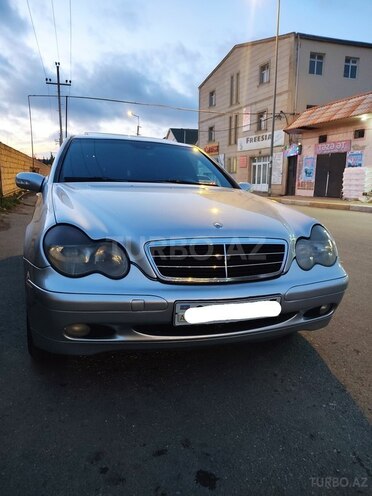 Mercedes C 220 2000, 330,000 km - 2.2 л - Bakı