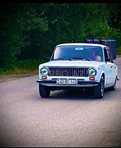 LADA (VAZ) 21011 1979, 10,000 km - 1.5 l - Quba
