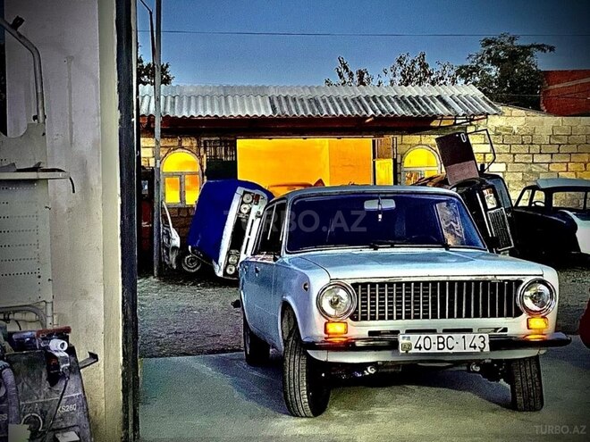 LADA (VAZ) 21011 1979, 10,000 km - 1.5 l - Quba