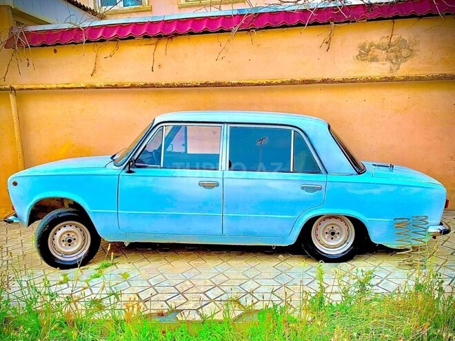 LADA (VAZ) 21011 1979, 10,000 km - 1.5 l - Quba