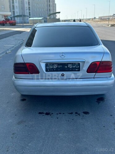 Mercedes E 230 1997, 235,632 km - 2.3 l - Bakı
