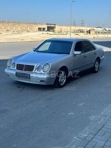 Mercedes E 230 1997, 235,632 km - 2.3 l - Bakı