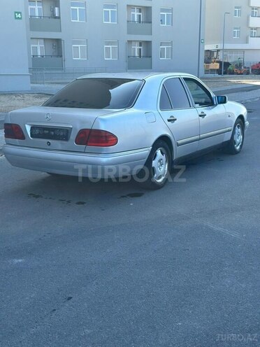 Mercedes E 230 1997, 235,632 km - 2.3 l - Bakı