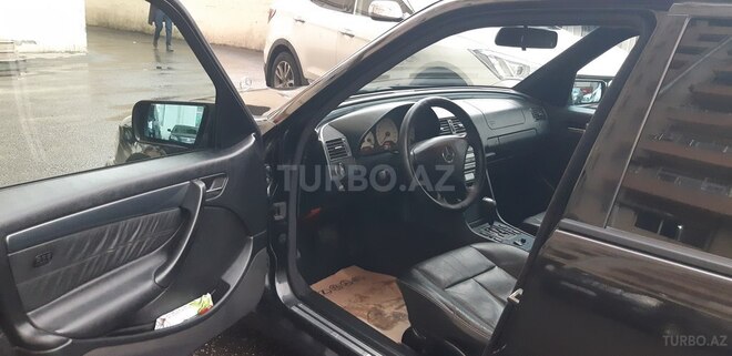 Mercedes C 230 1999, 390,000 km - 2.3 l - Bakı
