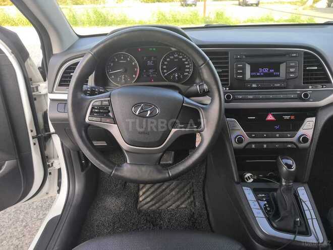 Hyundai Elantra 2015, 133,000 km - 1.6 л - Bakı