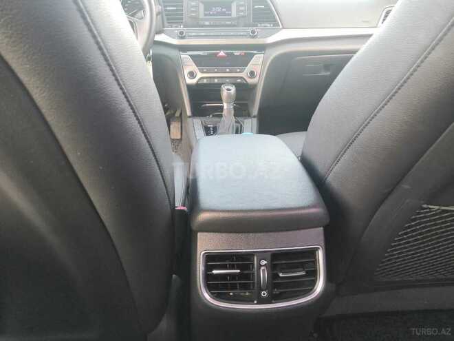 Hyundai Elantra 2015, 133,000 km - 1.6 л - Bakı