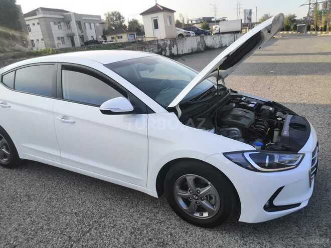 Hyundai Elantra 2015, 133,000 km - 1.6 л - Bakı