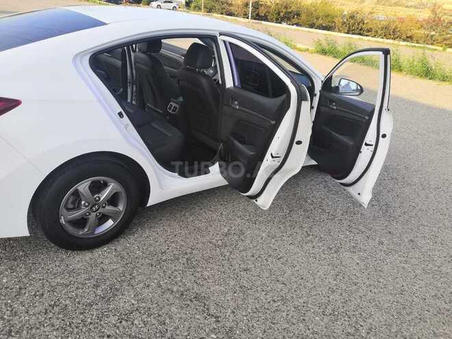 Hyundai Elantra 2015, 133,000 km - 1.6 л - Bakı