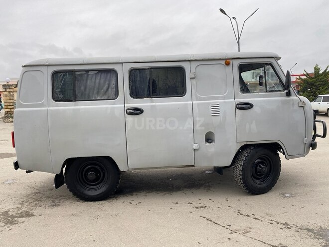 UAZ 452 1998, 252,000 km - 2.5 l - Xudat