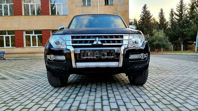 Mitsubishi Pajero 2015, 105,000 km - 3.8 l - Bakı