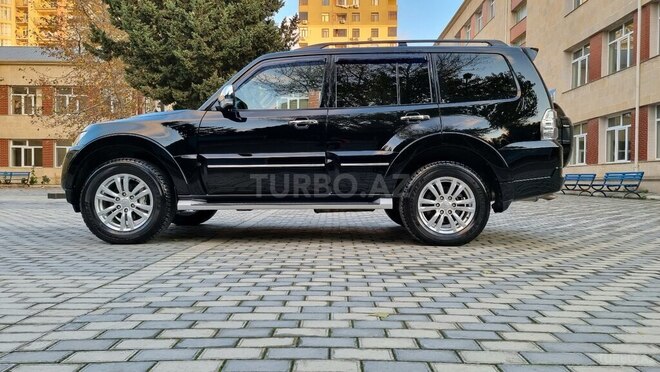 Mitsubishi Pajero 2015, 105,000 km - 3.8 l - Bakı